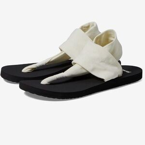 Sanuk NWT Sling Soft Top yoga sandals off white & black women’s 7